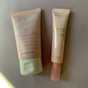 Saturday skin refining gel, illuminating face